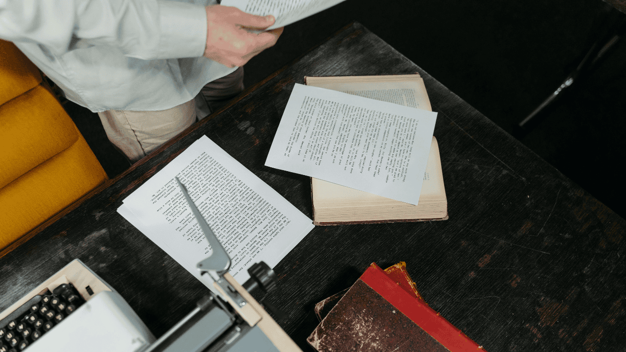 Peran Copy Editor dalam Proses Penerbitan Buku