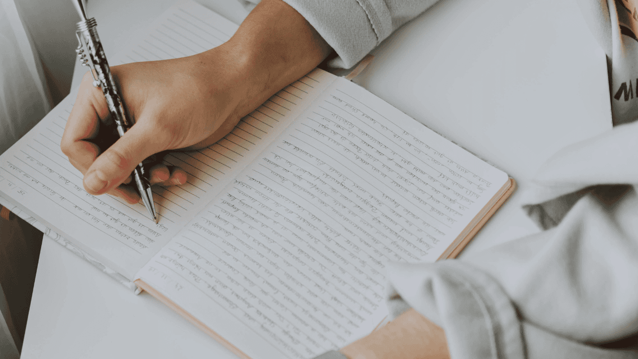 5 Alasan Menulis dan Menerbitkan Buku yang Wajib Diketahui Penggiat Literasi
