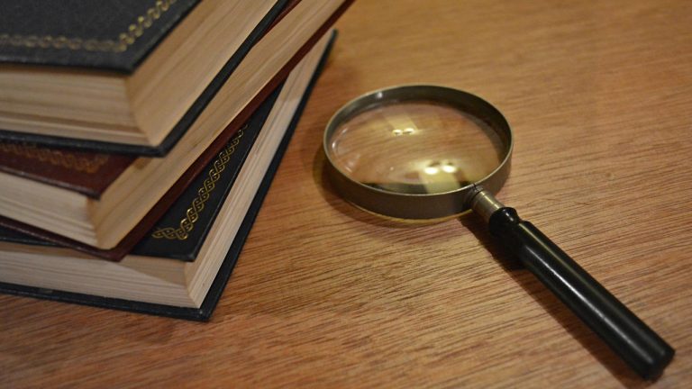 Jenis-jenis Studi Pustaka dan Cara Menentukan Studi Pustaka yang Tepat