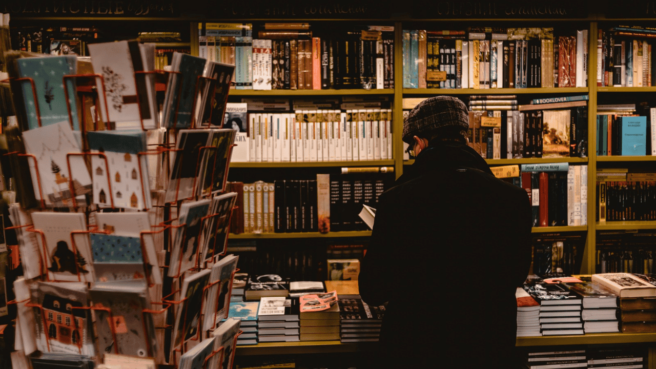 7 Genre Buku Nonfiksi Terpopuler di Kalangan Pembaca