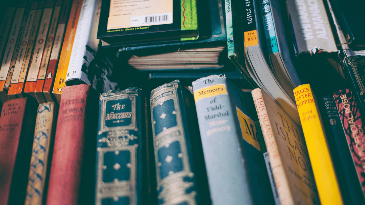 7 Peran Penting HAKI dalam Komersialisasi Karya Buku, Penulis Wajib Tahu!