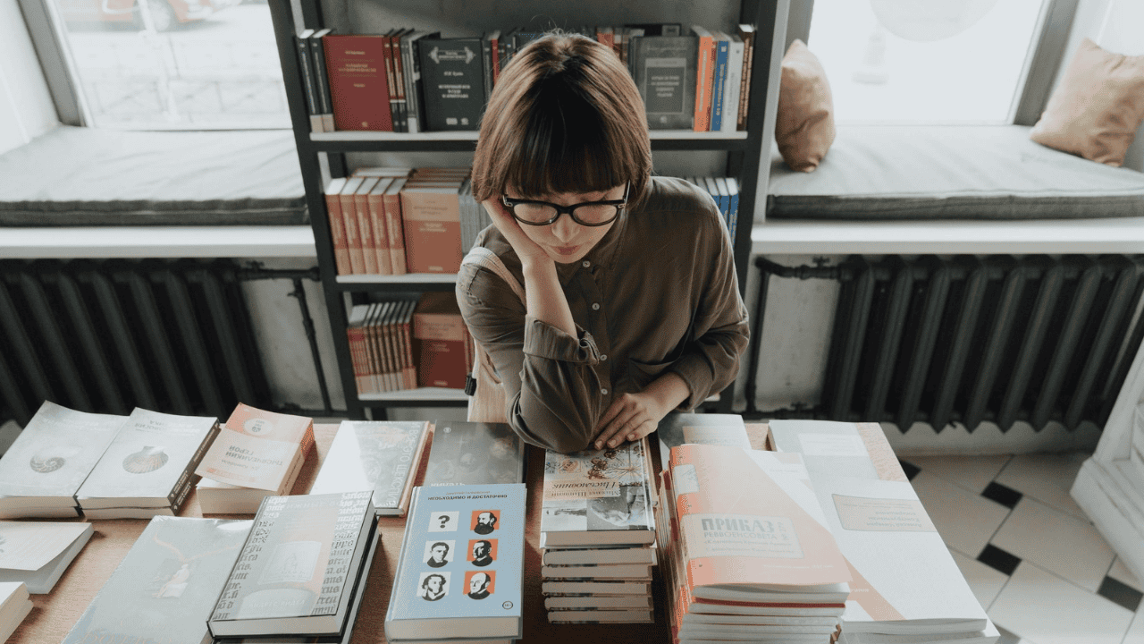 Perbedaan Dasar QRCBN dan ISBN yang Perlu Penulis Ketahui