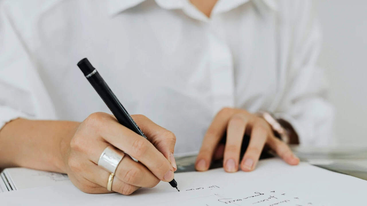 8 Manfaat Mengubah KTI Menjadi Buku ber-ISBN bagi Dosen