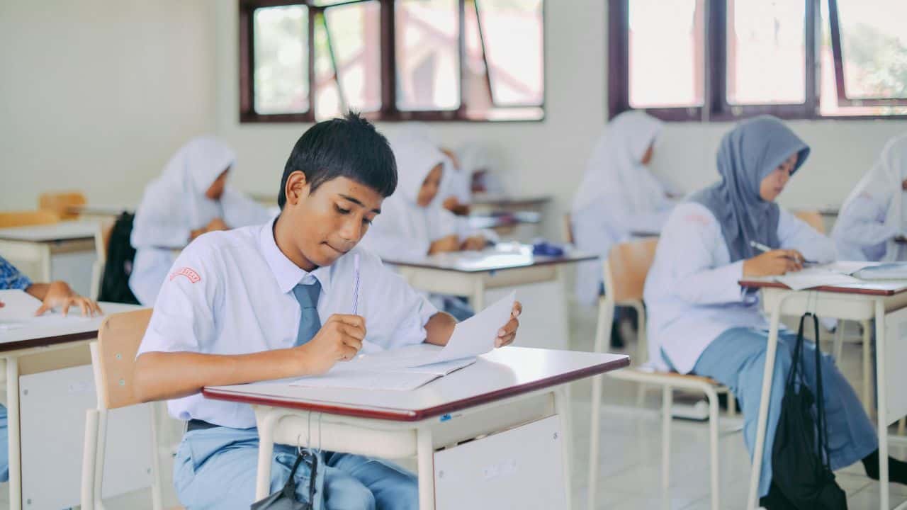 10 Cara Mengatasi Rasa Malas Belajar pada Siswa dan Mahasiswa