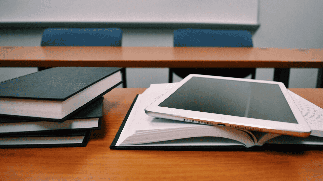 10 Kesalahan Umum dalam Menyusun Buku Ajar yang Sering Dosen Lakukan